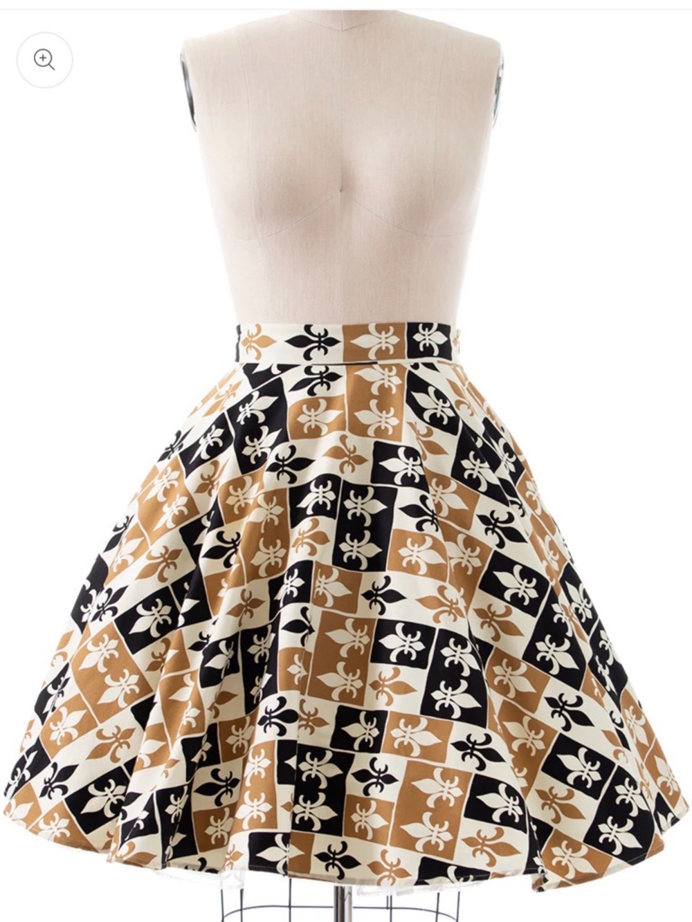 Sold out a Trashy Diva fleur de lis circle skirt size 8